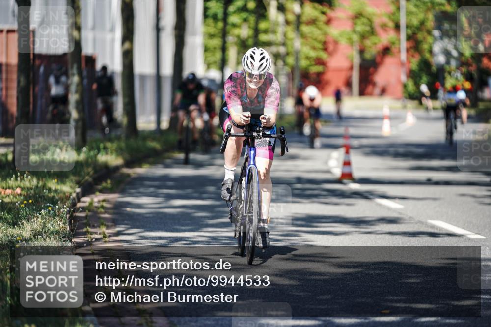 09.08.2026 - GEWOBA Citytriathlon Bremen Michael Burmester http://msf.ph/oto/9944533 09.08.2026 10:33:56 Radfahren 215, 280, 306, 448, 455, 474, 490, 492, 522, 531, 532 meine-sportfotos.de