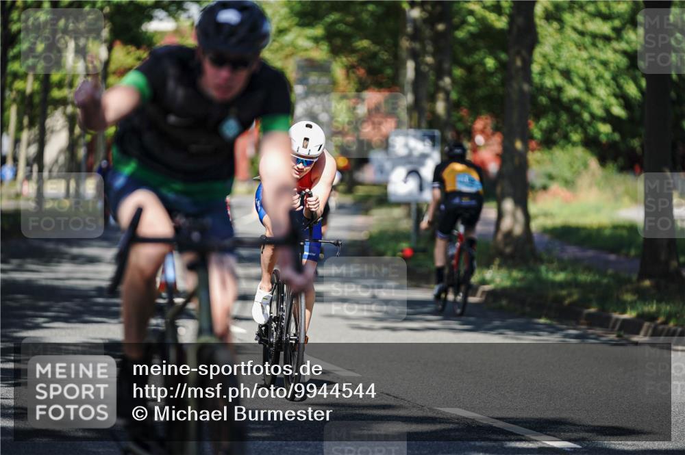 09.08.2026 - GEWOBA Citytriathlon Bremen Michael Burmester http://msf.ph/oto/9944544 09.08.2026 10:34:00 Radfahren 215, 292, 306, 448, 455, 474, 490, 522, 531 meine-sportfotos.de