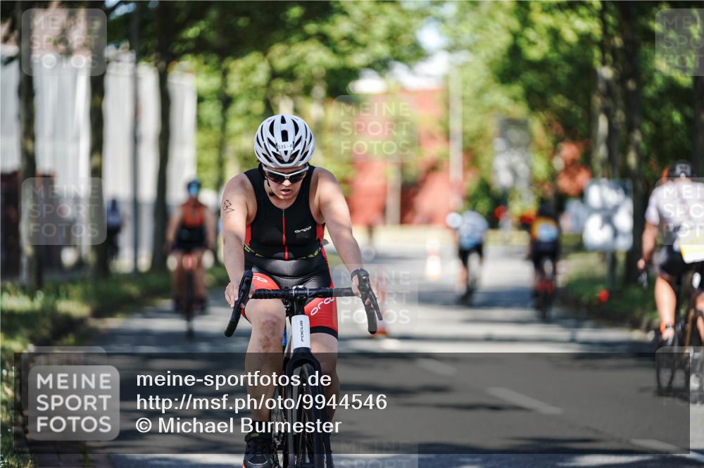 09.08.2026 - GEWOBA Citytriathlon Bremen Michael Burmester http://msf.ph/oto/9944546 09.08.2026 10:34:01 Radfahren 292, 306, 448, 474, 490, 522, 531 meine-sportfotos.de