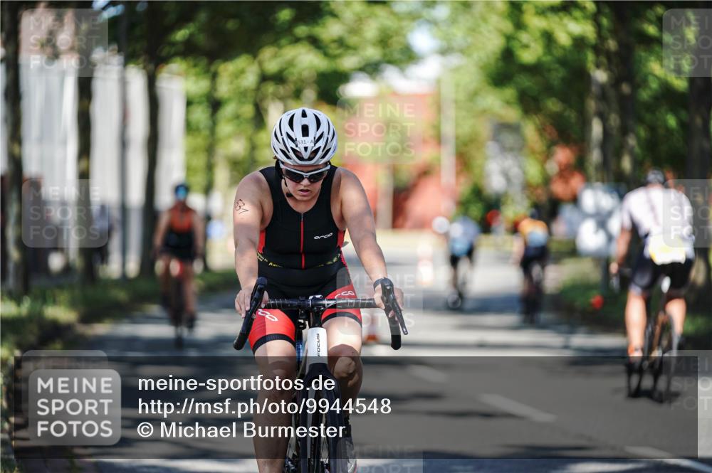 09.08.2026 - GEWOBA Citytriathlon Bremen Michael Burmester http://msf.ph/oto/9944548 09.08.2026 10:34:01 Radfahren 292, 306, 448, 474, 490, 522, 531 meine-sportfotos.de