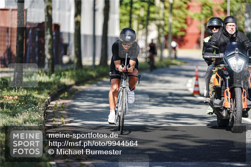 09.08.2026 - GEWOBA Citytriathlon Bremen Michael Burmester http://msf.ph/oto/9944564 09.08.2026 10:34:12 Radfahren 292, 306, 477, 490, 495, 522 meine-sportfotos.de