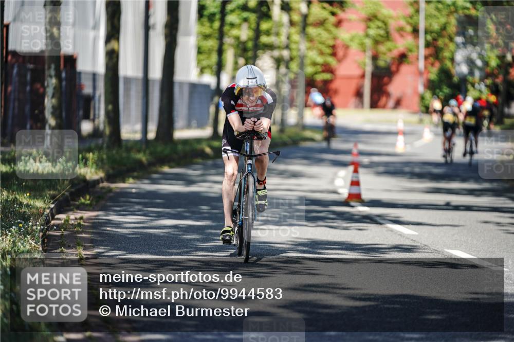 09.08.2026 - GEWOBA Citytriathlon Bremen Michael Burmester http://msf.ph/oto/9944583 09.08.2026 10:34:22 Radfahren 386, 477, 495 meine-sportfotos.de