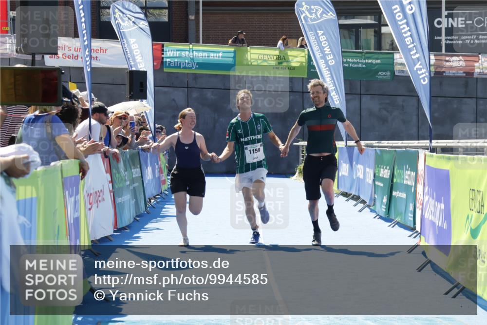 09.08.2026 - GEWOBA Citytriathlon Bremen Yannick Fuchs http://msf.ph/oto/9944585 09.08.2026 14:18:45 Ziel 1159 meine-sportfotos.de