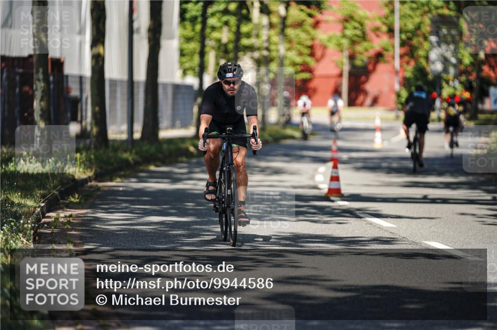 09.08.2026 - GEWOBA Citytriathlon Bremen Michael Burmester http://msf.ph/oto/9944586 09.08.2026 10:34:29 Radfahren 47, 386 meine-sportfotos.de