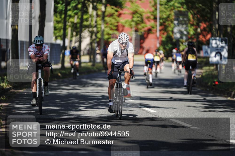 09.08.2026 - GEWOBA Citytriathlon Bremen Michael Burmester http://msf.ph/oto/9944595 09.08.2026 10:34:36 Radfahren 47, 99, 193, 367, 386 meine-sportfotos.de