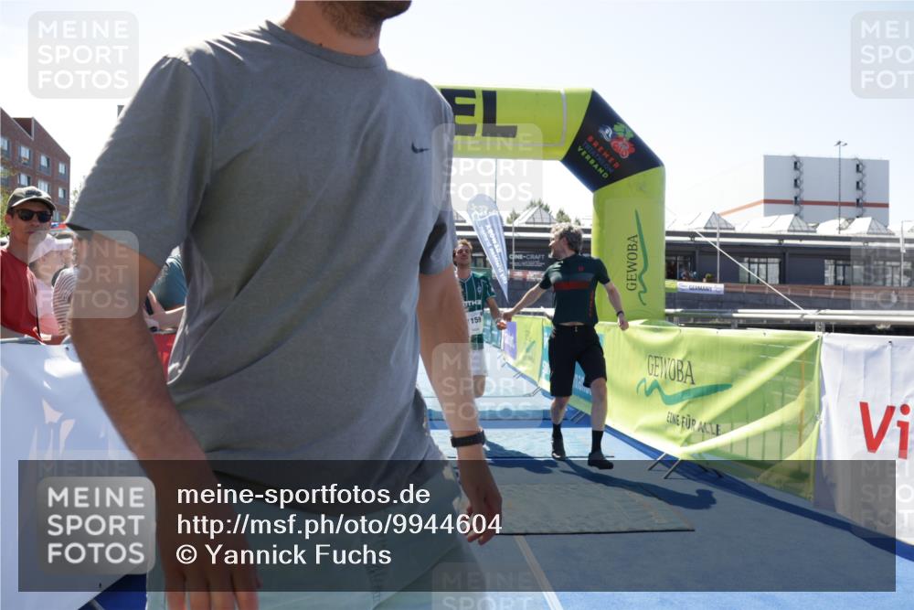 09.08.2026 - GEWOBA Citytriathlon Bremen Yannick Fuchs http://msf.ph/oto/9944604 09.08.2026 14:18:47 Ziel 1159 meine-sportfotos.de