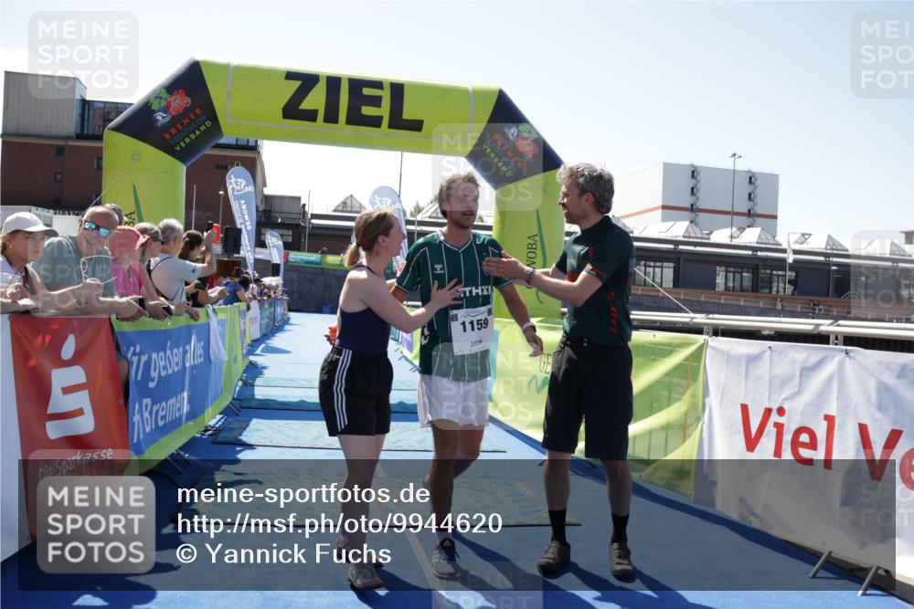 09.08.2026 - GEWOBA Citytriathlon Bremen Yannick Fuchs http://msf.ph/oto/9944620 09.08.2026 14:18:49 Ziel 1159 meine-sportfotos.de