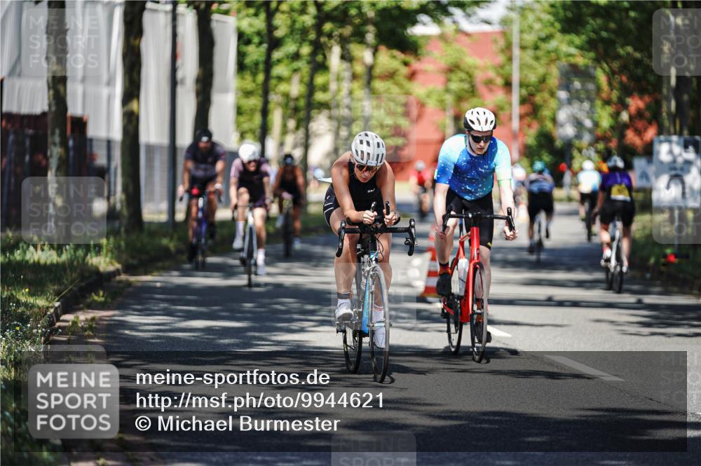 09.08.2026 - GEWOBA Citytriathlon Bremen Michael Burmester http://msf.ph/oto/9944621 09.08.2026 10:34:48 Radfahren 95, 99, 137, 193, 207, 209, 367, 399, 439, 461, 501, 521 meine-sportfotos.de