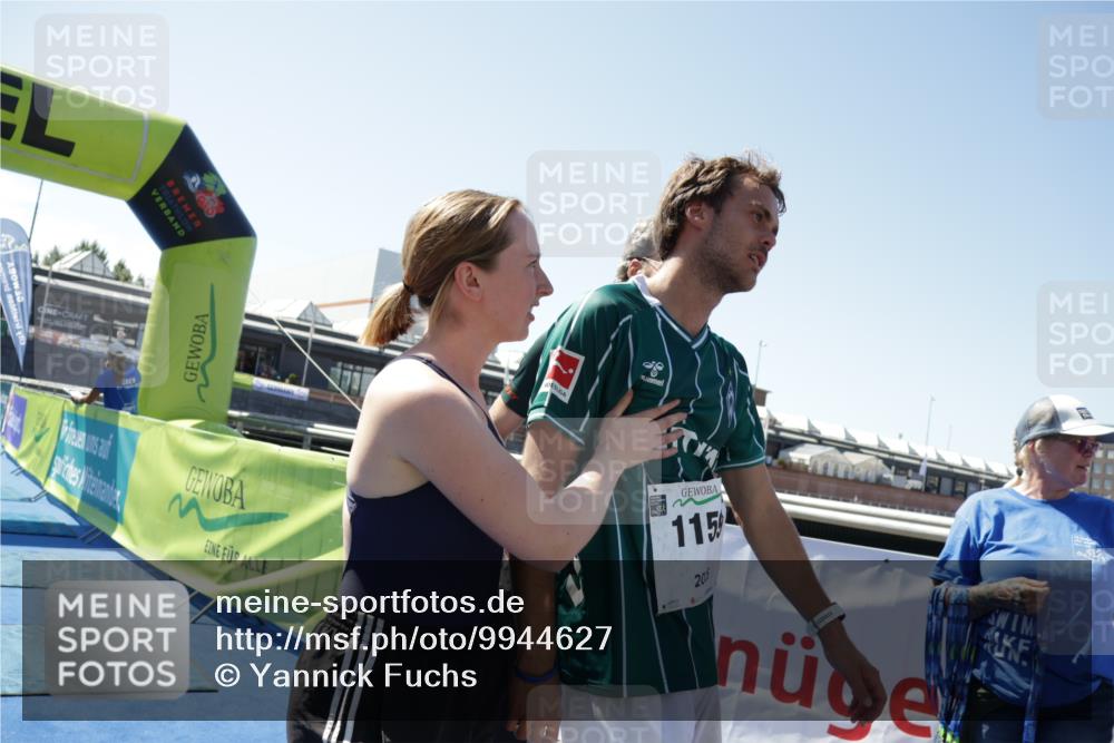 09.08.2026 - GEWOBA Citytriathlon Bremen Yannick Fuchs http://msf.ph/oto/9944627 09.08.2026 14:18:51 Ziel 1159 meine-sportfotos.de