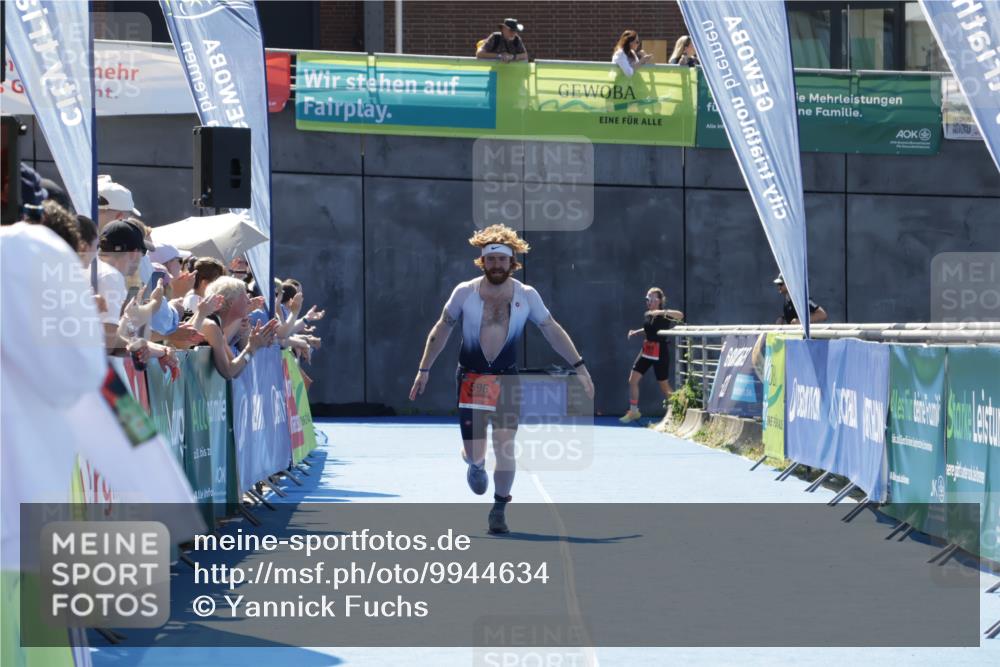 09.08.2026 - GEWOBA Citytriathlon Bremen Yannick Fuchs http://msf.ph/oto/9944634 09.08.2026 14:18:59 Ziel 596 meine-sportfotos.de