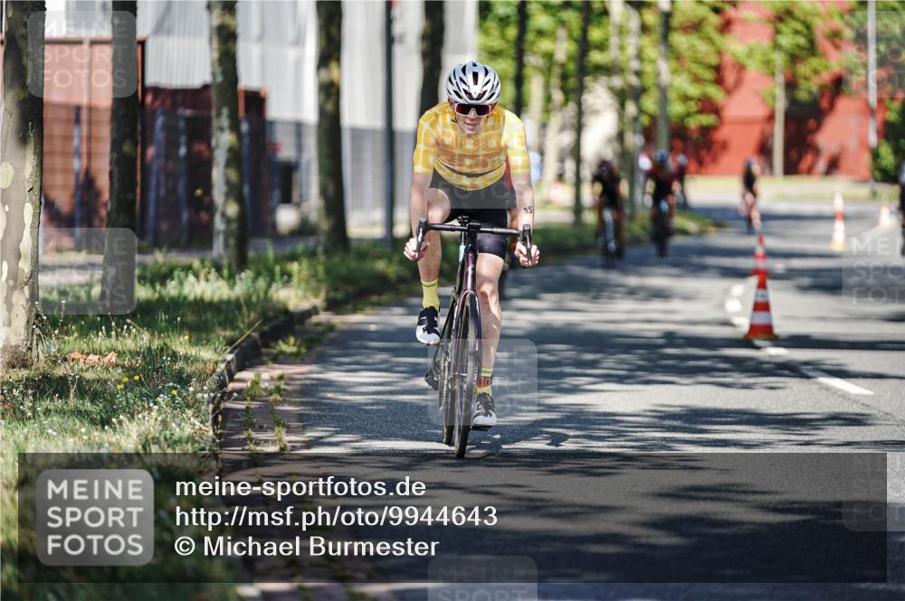 09.08.2026 - GEWOBA Citytriathlon Bremen Michael Burmester http://msf.ph/oto/9944643 09.08.2026 10:34:54 Radfahren 95, 137, 193, 207, 209, 399, 439, 461, 501, 513, 514, 521 meine-sportfotos.de
