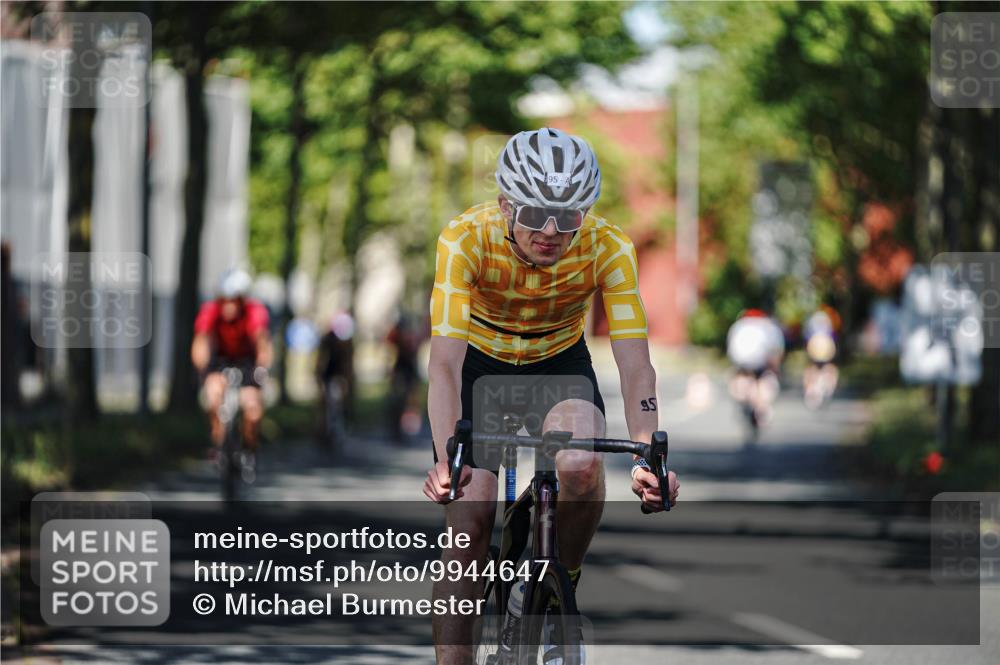 09.08.2026 - GEWOBA Citytriathlon Bremen Michael Burmester http://msf.ph/oto/9944647 09.08.2026 10:34:55 Radfahren 95, 137, 193, 207, 209, 399, 439, 461, 501, 513, 514, 521 meine-sportfotos.de
