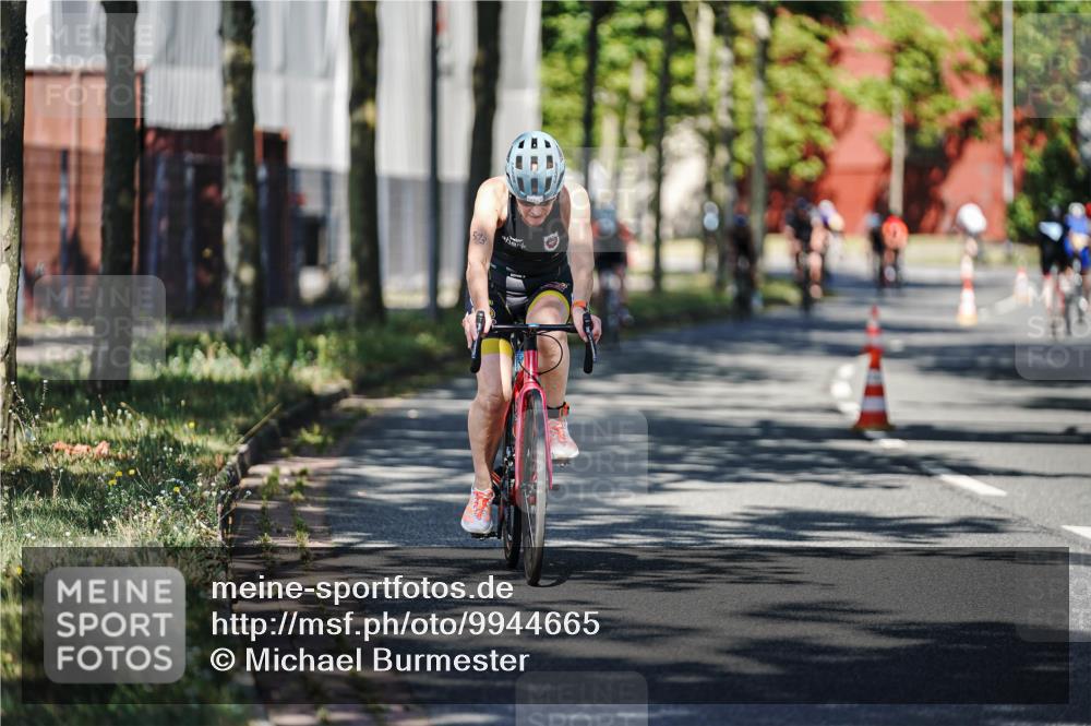 09.08.2026 - GEWOBA Citytriathlon Bremen Michael Burmester http://msf.ph/oto/9944665 09.08.2026 10:35:03 Radfahren 95, 137, 143, 207, 461, 501, 513, 514, 527 meine-sportfotos.de