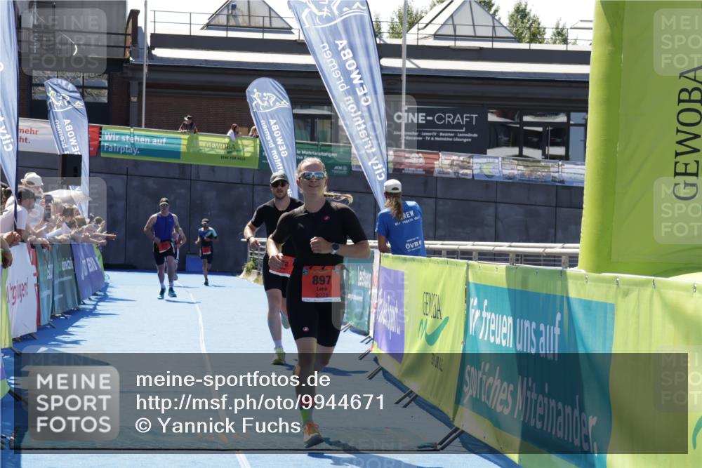 09.08.2026 - GEWOBA Citytriathlon Bremen Yannick Fuchs http://msf.ph/oto/9944671 09.08.2026 14:19:10 Ziel 578, 897 meine-sportfotos.de