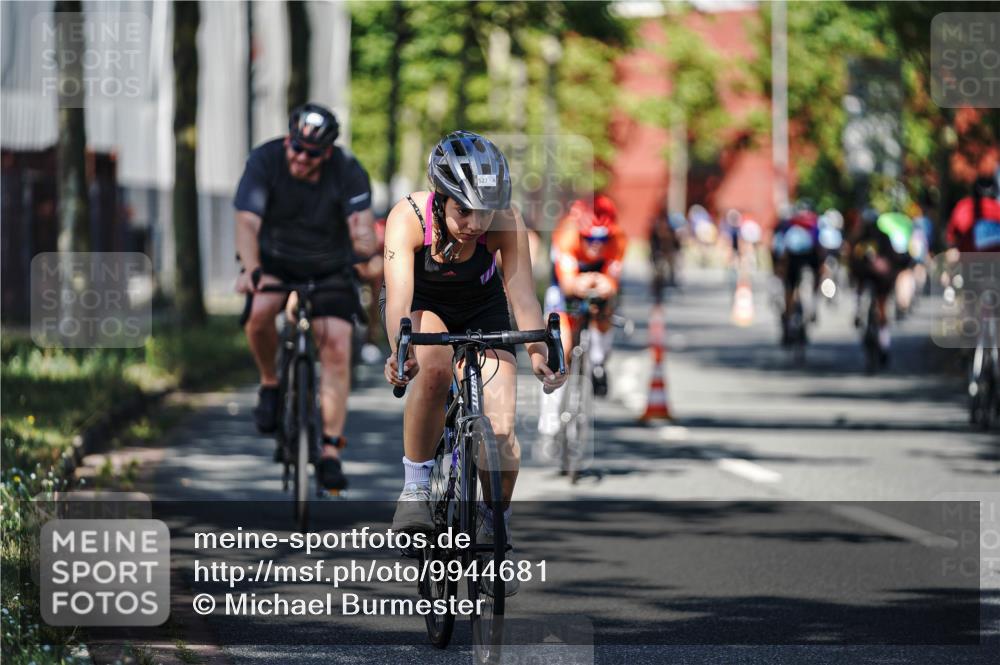 09.08.2026 - GEWOBA Citytriathlon Bremen Michael Burmester http://msf.ph/oto/9944681 09.08.2026 10:35:11 Radfahren 27, 129, 143, 169, 195, 326, 436, 446, 467, 473, 476, 487, 513, 527 meine-sportfotos.de