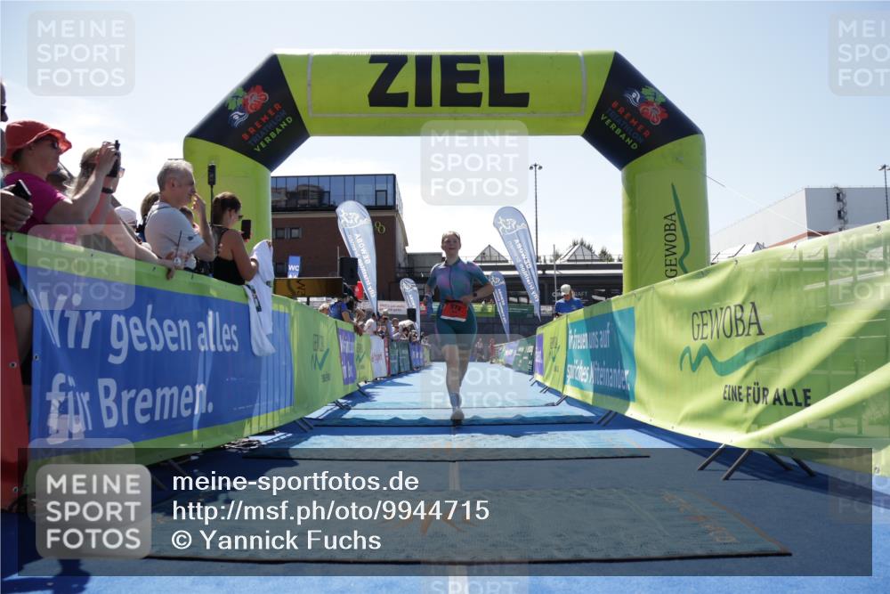 09.08.2026 - GEWOBA Citytriathlon Bremen Yannick Fuchs http://msf.ph/oto/9944715 09.08.2026 14:19:33 Ziel 912 meine-sportfotos.de