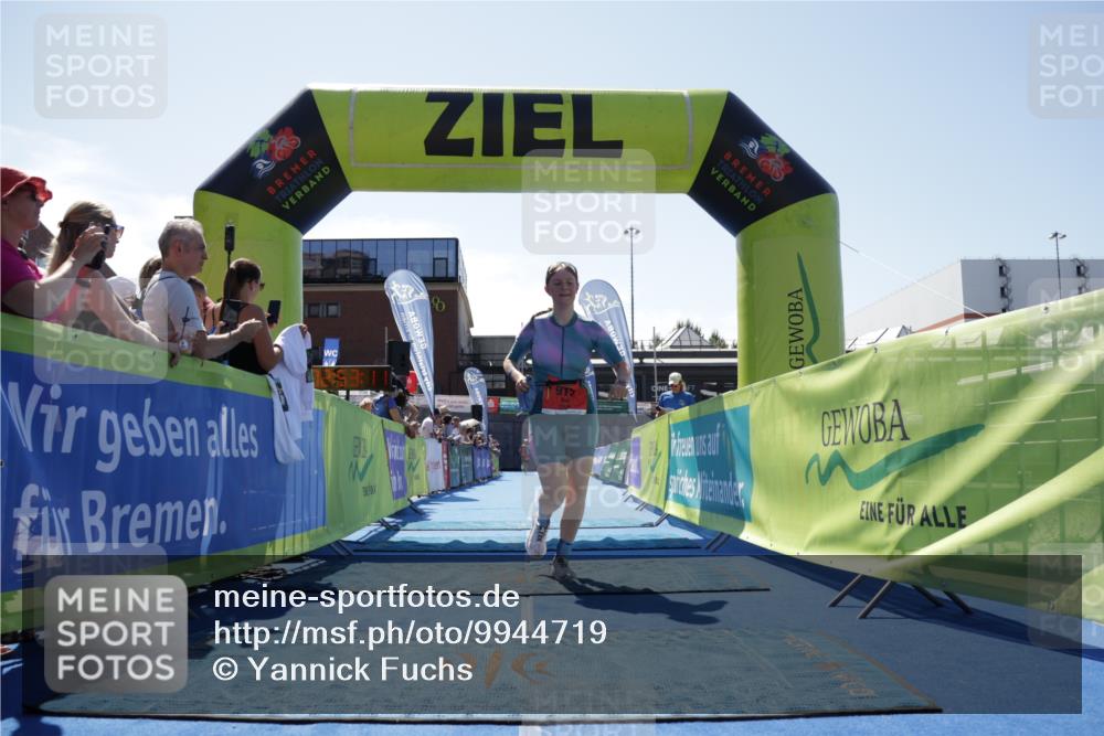 09.08.2026 - GEWOBA Citytriathlon Bremen Yannick Fuchs http://msf.ph/oto/9944719 09.08.2026 14:19:34 Ziel 912 meine-sportfotos.de