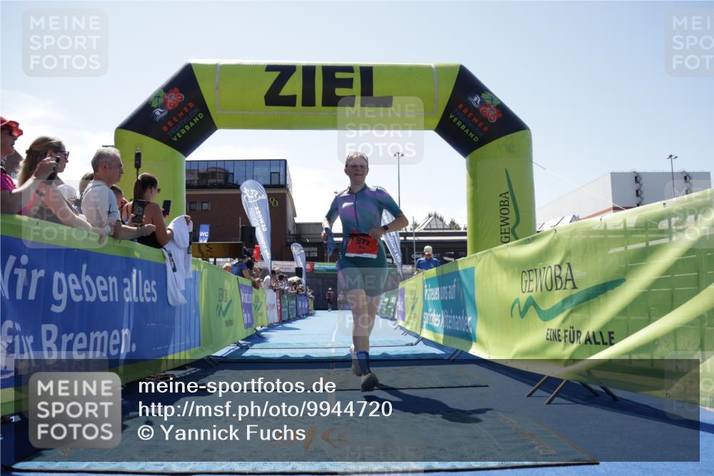09.08.2026 - GEWOBA Citytriathlon Bremen Yannick Fuchs http://msf.ph/oto/9944720 09.08.2026 14:19:34 Ziel 912 meine-sportfotos.de