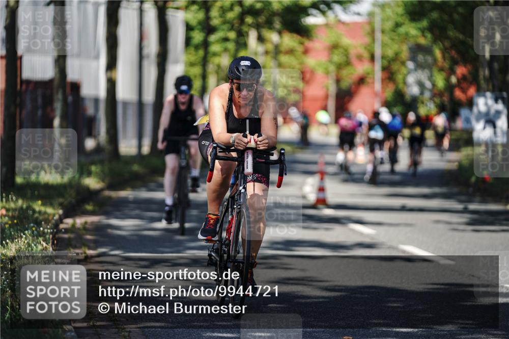 09.08.2026 - GEWOBA Citytriathlon Bremen Michael Burmester http://msf.ph/oto/9944721 09.08.2026 10:35:20 Radfahren 3, 27, 129, 143, 169, 175, 195, 243, 326, 436, 440, 446, 467, 473, 476, 487, 527 meine-sportfotos.de