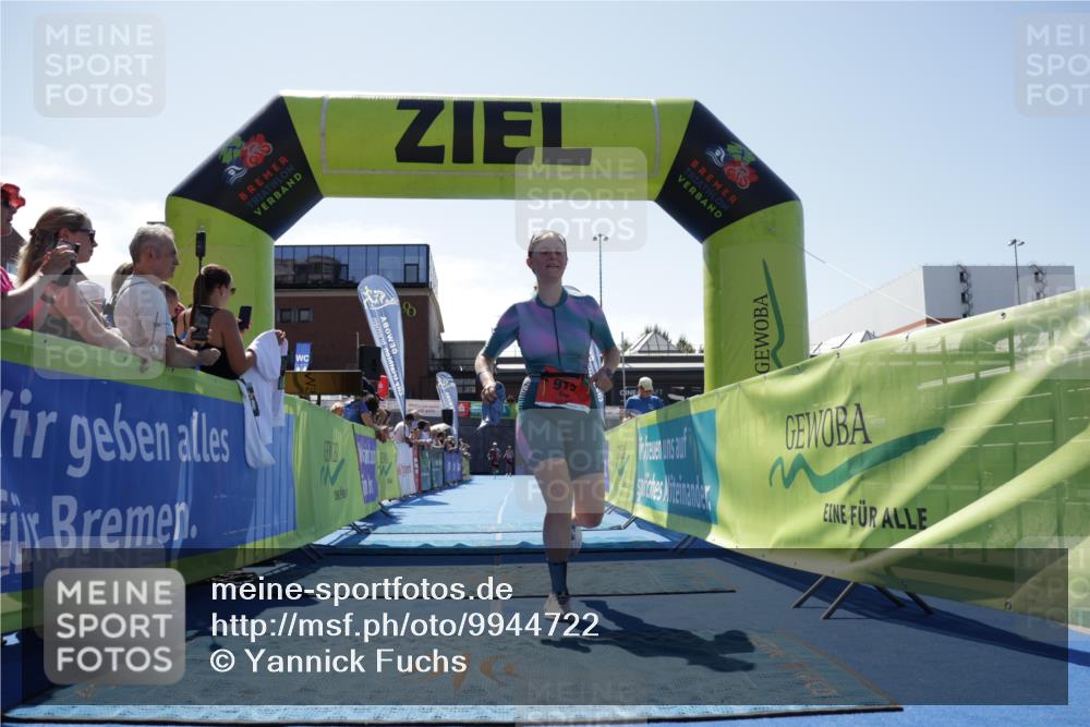 09.08.2026 - GEWOBA Citytriathlon Bremen Yannick Fuchs http://msf.ph/oto/9944722 09.08.2026 14:19:34 Ziel 912 meine-sportfotos.de