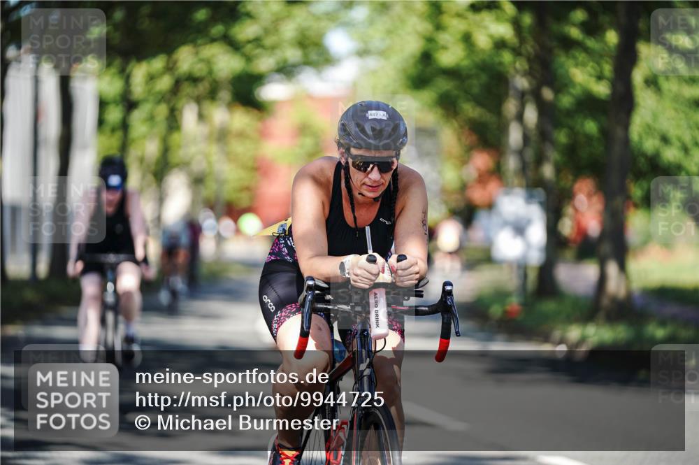 09.08.2026 - GEWOBA Citytriathlon Bremen Michael Burmester http://msf.ph/oto/9944725 09.08.2026 10:35:21 Radfahren 3, 27, 129, 143, 169, 175, 189, 195, 243, 326, 436, 440, 446, 467, 473, 476, 487, 527 meine-sportfotos.de