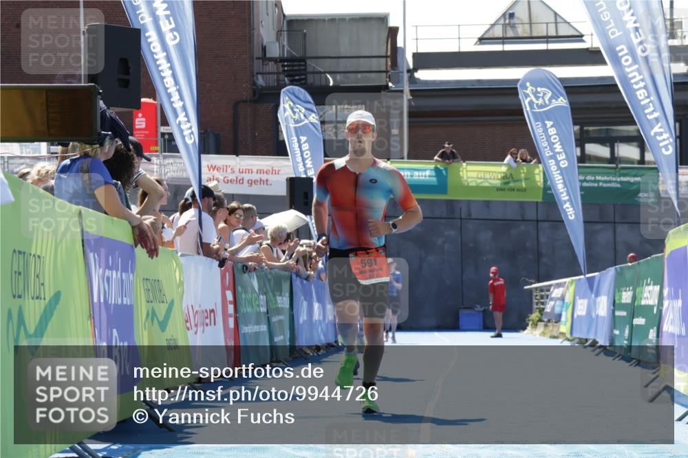 09.08.2026 - GEWOBA Citytriathlon Bremen Yannick Fuchs http://msf.ph/oto/9944726 09.08.2026 14:19:42 Ziel 591, 938 meine-sportfotos.de
