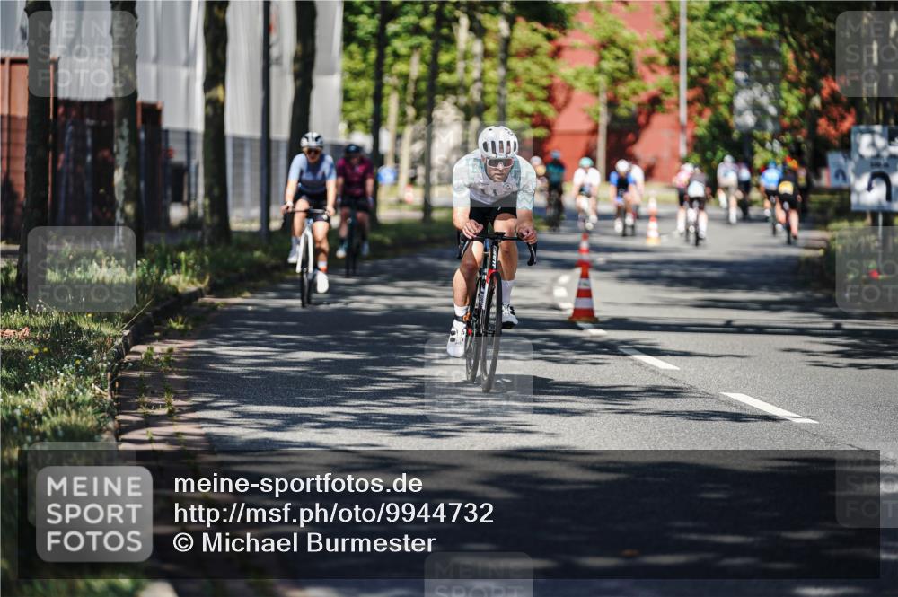 09.08.2026 - GEWOBA Citytriathlon Bremen Michael Burmester http://msf.ph/oto/9944732 09.08.2026 10:35:23 Radfahren 3, 27, 87, 129, 169, 175, 189, 195, 243, 326, 361, 436, 440, 446, 467, 473, 476, 487, 504 meine-sportfotos.de
