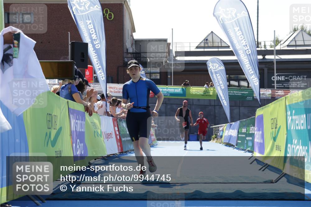 09.08.2026 - GEWOBA Citytriathlon Bremen Yannick Fuchs http://msf.ph/oto/9944745 09.08.2026 14:19:50 Ziel 895, 938 meine-sportfotos.de
