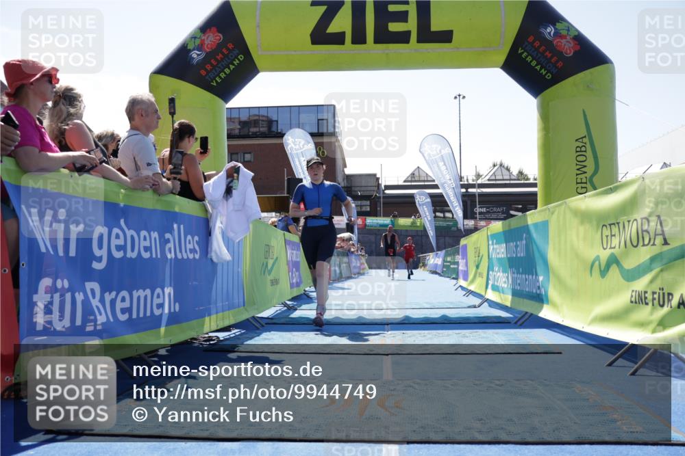 09.08.2026 - GEWOBA Citytriathlon Bremen Yannick Fuchs http://msf.ph/oto/9944749 09.08.2026 14:19:51 Ziel 758, 895 meine-sportfotos.de