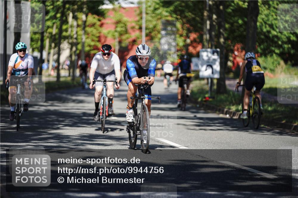 09.08.2026 - GEWOBA Citytriathlon Bremen Michael Burmester http://msf.ph/oto/9944756 09.08.2026 10:35:30 Radfahren 3, 15, 27, 43, 57, 87, 141, 175, 189, 243, 326, 361, 440, 504 meine-sportfotos.de