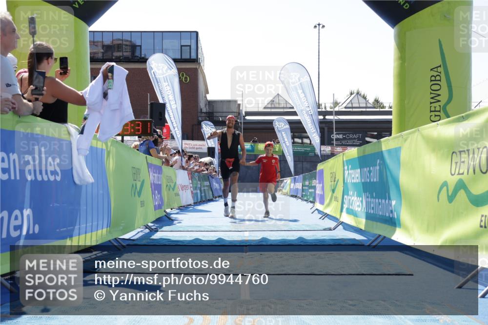 09.08.2026 - GEWOBA Citytriathlon Bremen Yannick Fuchs http://msf.ph/oto/9944760 09.08.2026 14:19:54 Ziel 758, 895 meine-sportfotos.de