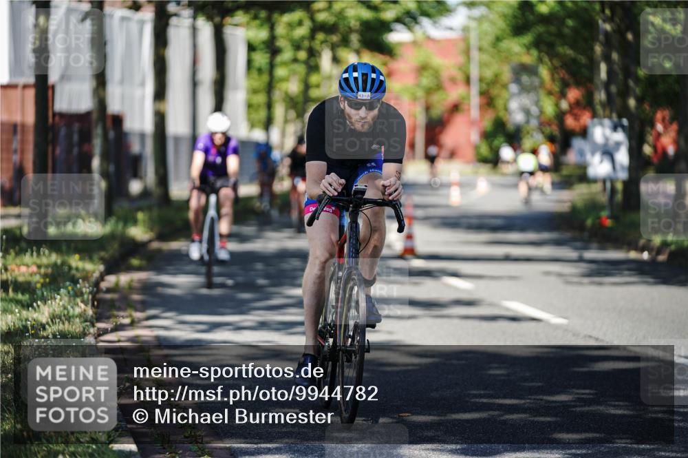 09.08.2026 - GEWOBA Citytriathlon Bremen Michael Burmester http://msf.ph/oto/9944782 09.08.2026 10:35:37 Radfahren 15, 37, 43, 57, 87, 141, 175, 181, 189, 217, 361, 423, 504, 509 meine-sportfotos.de
