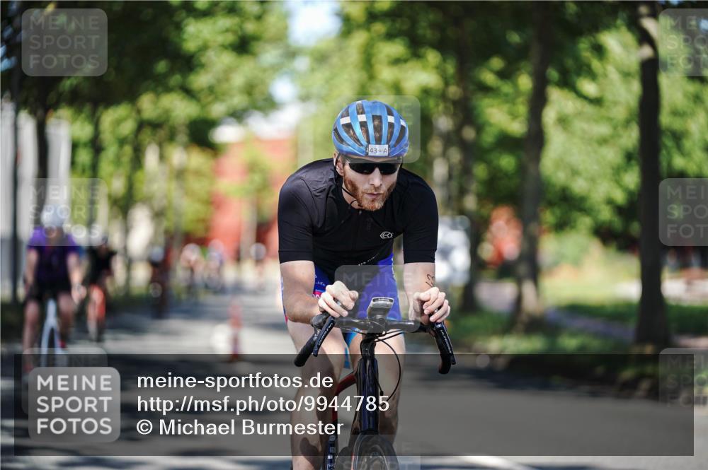 09.08.2026 - GEWOBA Citytriathlon Bremen Michael Burmester http://msf.ph/oto/9944785 09.08.2026 10:35:38 Radfahren 15, 37, 43, 57, 87, 119, 141, 175, 181, 189, 217, 361, 423, 504, 509 meine-sportfotos.de