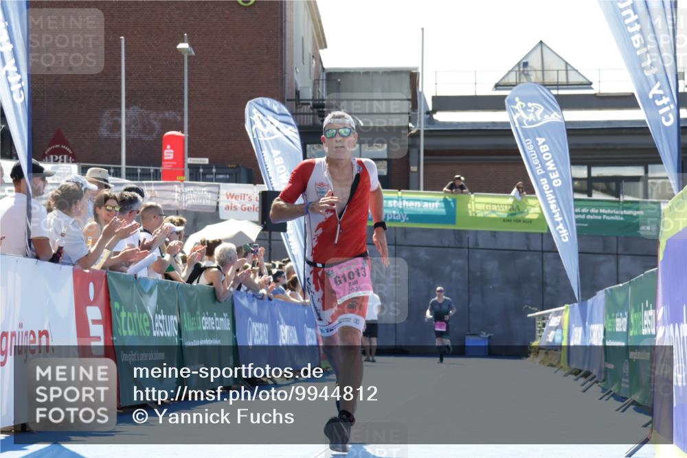 09.08.2026 - GEWOBA Citytriathlon Bremen Yannick Fuchs http://msf.ph/oto/9944812 09.08.2026 14:20:29 Ziel 998, 1013, 1013 meine-sportfotos.de