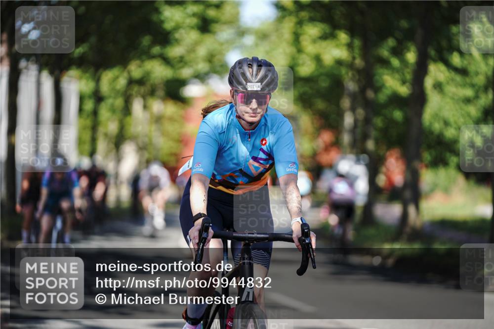 09.08.2026 - GEWOBA Citytriathlon Bremen Michael Burmester http://msf.ph/oto/9944832 09.08.2026 10:35:52 Radfahren 17, 29, 37, 89, 107, 109, 119, 123, 151, 153, 167, 181, 187, 201, 217, 241, 423, 444, 462, 466, 471, 494, 509 meine-sportfotos.de