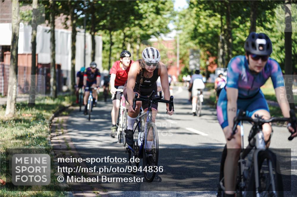 09.08.2026 - GEWOBA Citytriathlon Bremen Michael Burmester http://msf.ph/oto/9944836 09.08.2026 10:35:54 Radfahren 17, 29, 89, 107, 109, 119, 123, 151, 153, 167, 187, 201, 241, 444, 462, 466, 471, 494, 509 meine-sportfotos.de