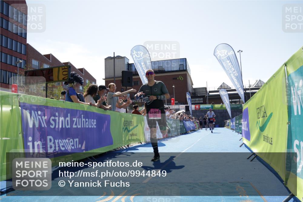 09.08.2026 - GEWOBA Citytriathlon Bremen Yannick Fuchs http://msf.ph/oto/9944849 09.08.2026 14:20:38 Ziel 582, 1002, 1002 meine-sportfotos.de
