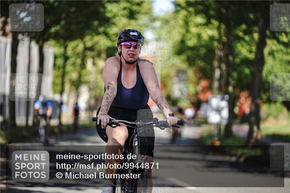 09.08.2026 - GEWOBA Citytriathlon Bremen Michael Burmester http://msf.ph/oto/9944871 09.08.2026 10:36:06 Radfahren 89, 109, 123, 151, 153, 167, 187, 390, 444, 460, 466, 480, 494, 530 meine-sportfotos.de