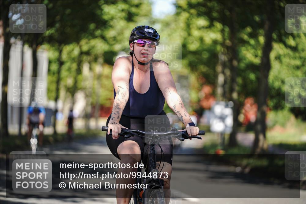 09.08.2026 - GEWOBA Citytriathlon Bremen Michael Burmester http://msf.ph/oto/9944873 09.08.2026 10:36:06 Radfahren 89, 109, 123, 151, 153, 167, 187, 390, 444, 460, 466, 480, 494, 530 meine-sportfotos.de