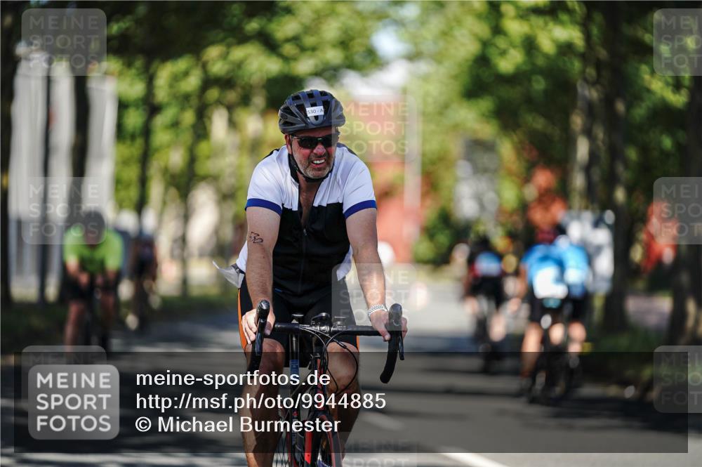 09.08.2026 - GEWOBA Citytriathlon Bremen Michael Burmester http://msf.ph/oto/9944885 09.08.2026 10:36:12 Radfahren 23, 153, 390, 444, 460, 466, 480, 530 meine-sportfotos.de