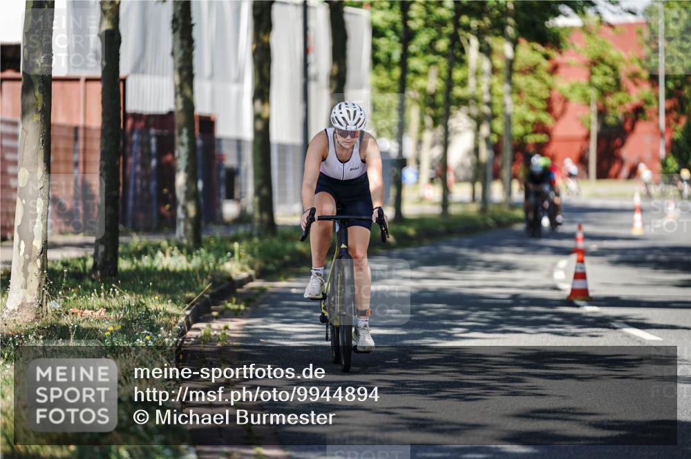 09.08.2026 - GEWOBA Citytriathlon Bremen Michael Burmester http://msf.ph/oto/9944894 09.08.2026 10:36:17 Radfahren 23, 139, 179, 233, 390, 460, 480, 530 meine-sportfotos.de