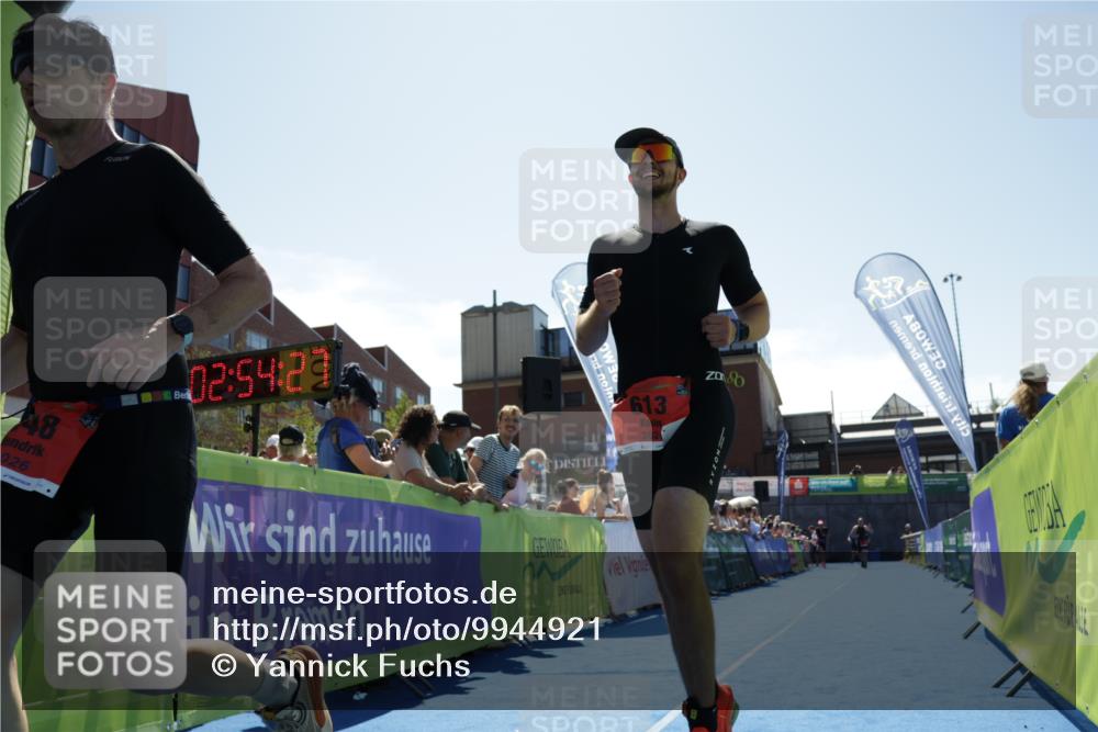 09.08.2026 - GEWOBA Citytriathlon Bremen Yannick Fuchs http://msf.ph/oto/9944921 09.08.2026 14:20:50 Ziel 613, 848, 1154 meine-sportfotos.de