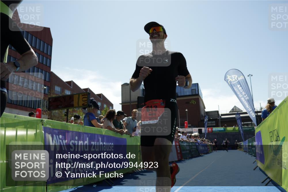 09.08.2026 - GEWOBA Citytriathlon Bremen Yannick Fuchs http://msf.ph/oto/9944923 09.08.2026 14:20:50 Ziel 613, 848, 1154 meine-sportfotos.de