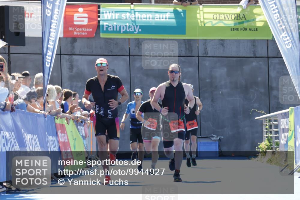 09.08.2026 - GEWOBA Citytriathlon Bremen Yannick Fuchs http://msf.ph/oto/9944927 09.08.2026 14:20:53 Ziel 613, 809, 848 meine-sportfotos.de