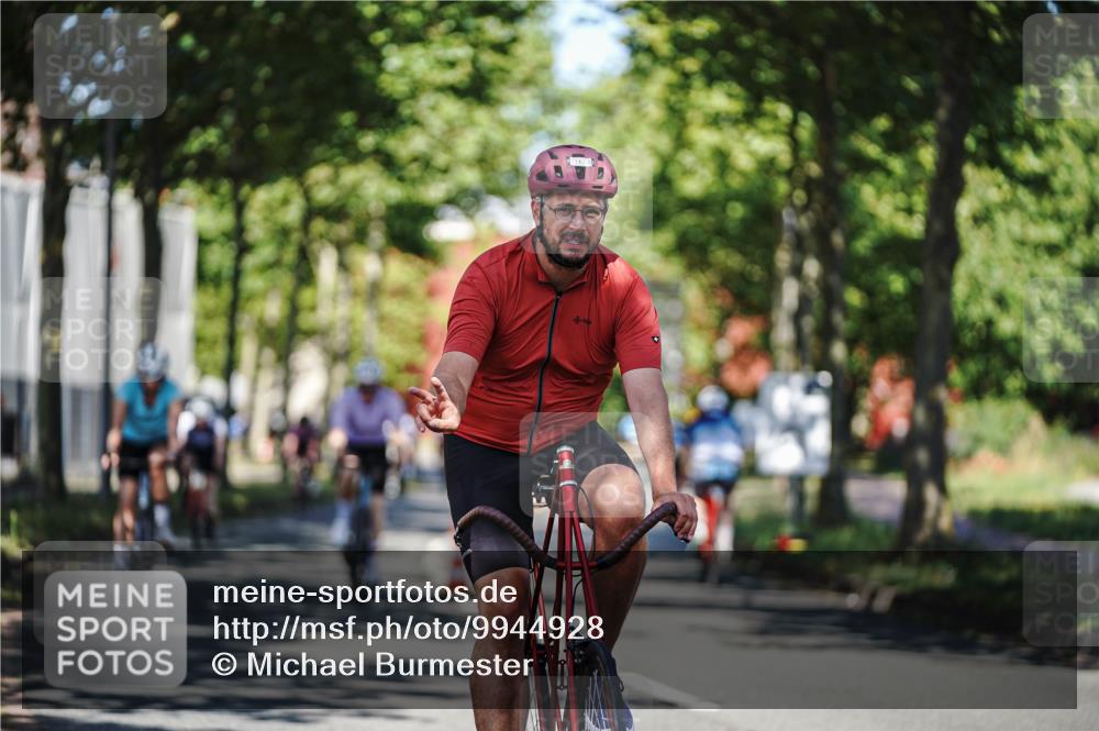 09.08.2026 - GEWOBA Citytriathlon Bremen Michael Burmester http://msf.ph/oto/9944928 09.08.2026 10:36:32 Radfahren 19, 21, 135, 139, 163, 179, 191, 211, 223, 225, 233, 426 meine-sportfotos.de