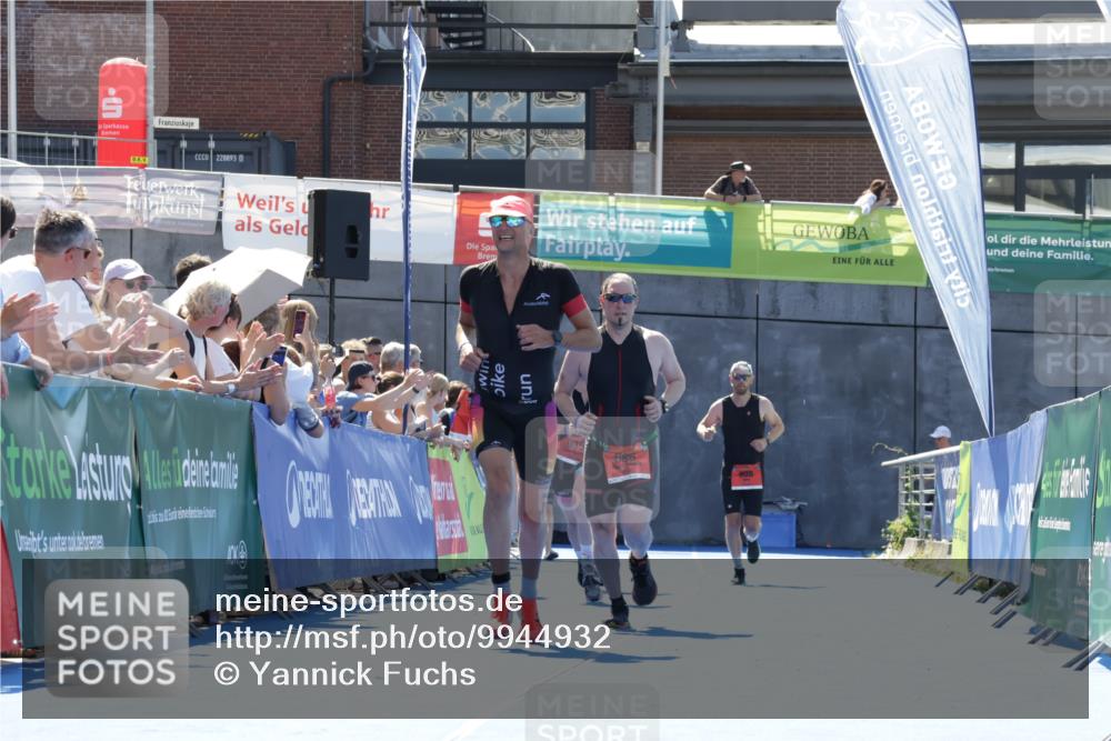 09.08.2026 - GEWOBA Citytriathlon Bremen Yannick Fuchs http://msf.ph/oto/9944932 09.08.2026 14:20:55 Ziel 613, 686, 809, 848 meine-sportfotos.de