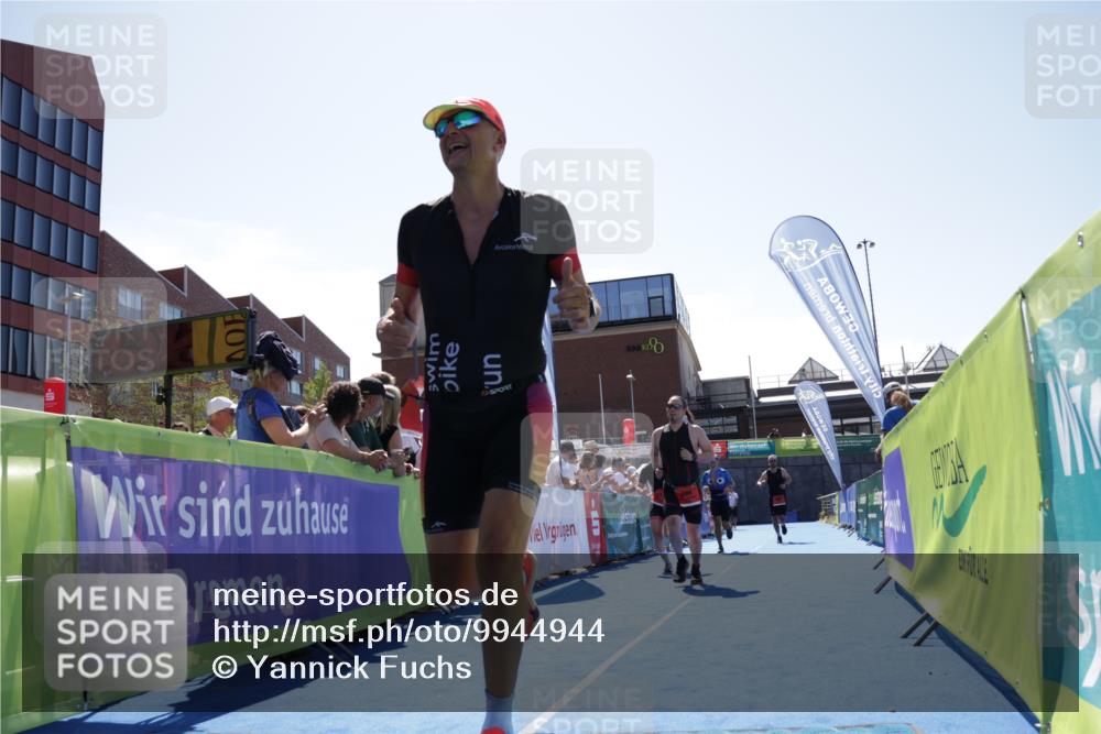 09.08.2026 - GEWOBA Citytriathlon Bremen Yannick Fuchs http://msf.ph/oto/9944944 09.08.2026 14:20:58 Ziel 615, 686, 806, 809, 935 meine-sportfotos.de