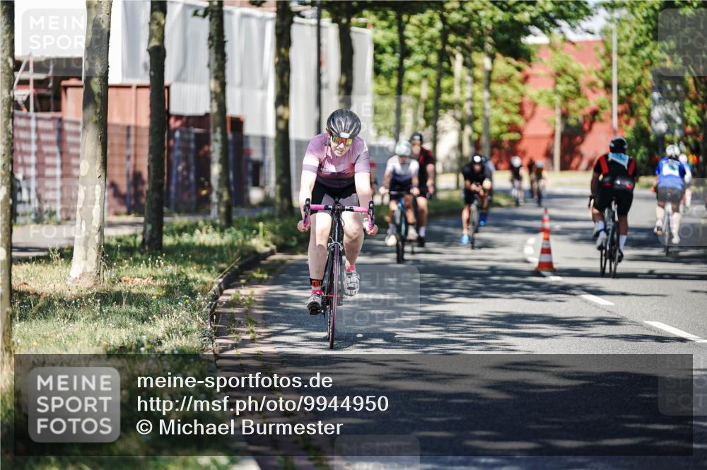 09.08.2026 - GEWOBA Citytriathlon Bremen Michael Burmester http://msf.ph/oto/9944950 09.08.2026 10:36:37 Radfahren 19, 21, 41, 67, 135, 157, 163, 179, 191, 211, 223, 225, 281, 349, 426 meine-sportfotos.de