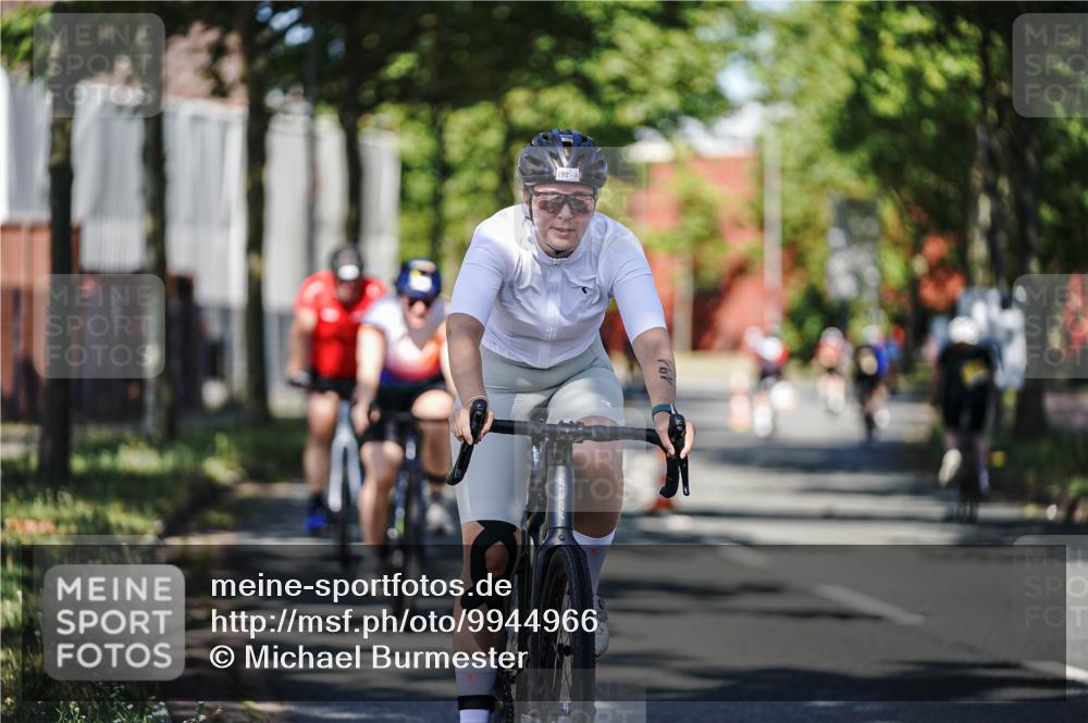 09.08.2026 - GEWOBA Citytriathlon Bremen Michael Burmester http://msf.ph/oto/9944966 09.08.2026 10:36:41 Radfahren 19, 41, 67, 93, 157, 163, 191, 211, 223, 225, 281, 349, 426, 491 meine-sportfotos.de
