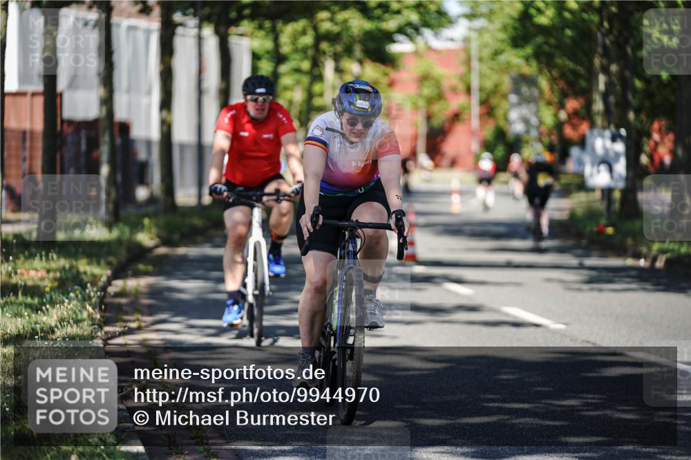 09.08.2026 - GEWOBA Citytriathlon Bremen Michael Burmester http://msf.ph/oto/9944970 09.08.2026 10:36:42 Radfahren 19, 41, 67, 93, 157, 163, 191, 223, 225, 235, 281, 349, 426, 491 meine-sportfotos.de